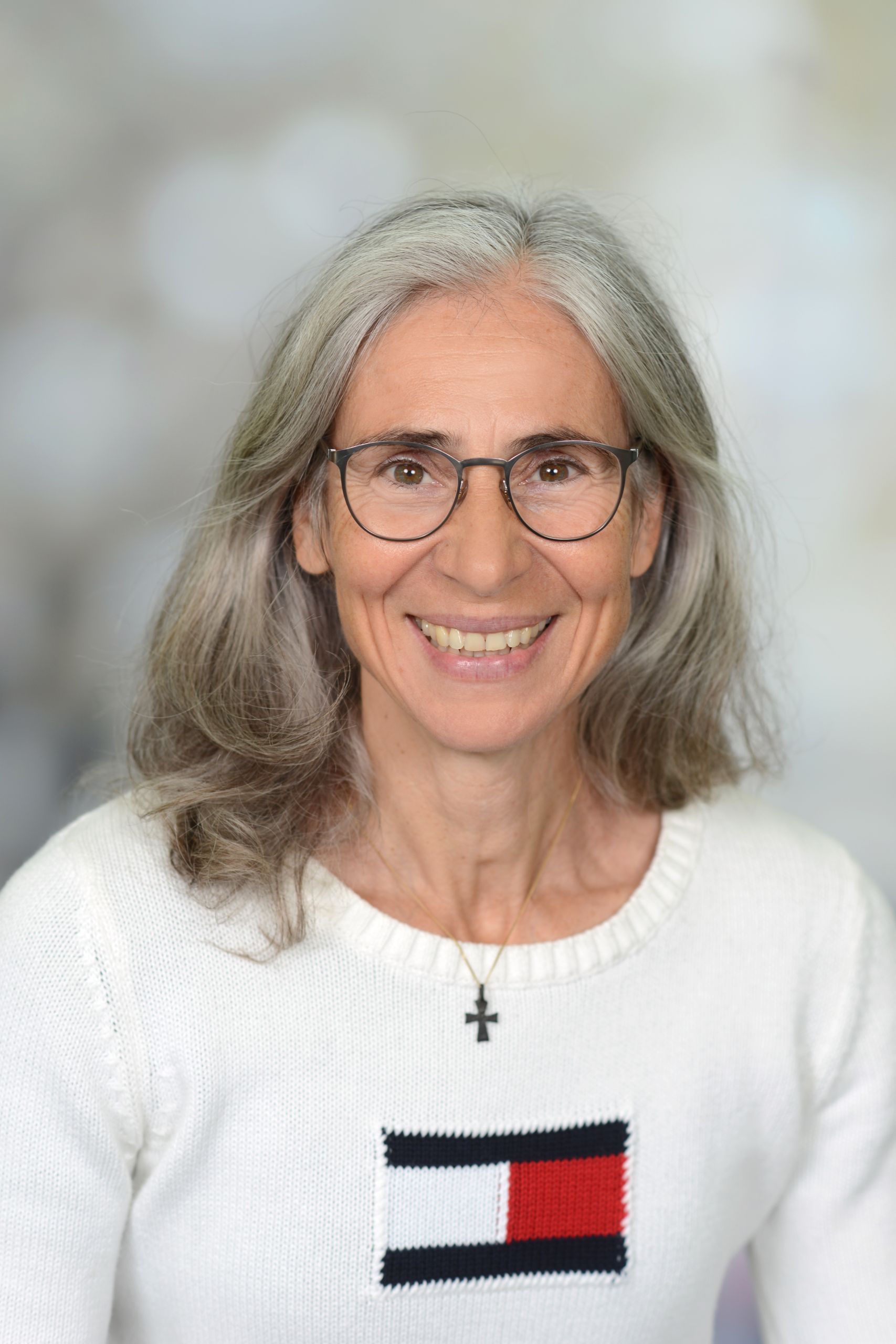 04222510161-portret-10-2-scaled-2