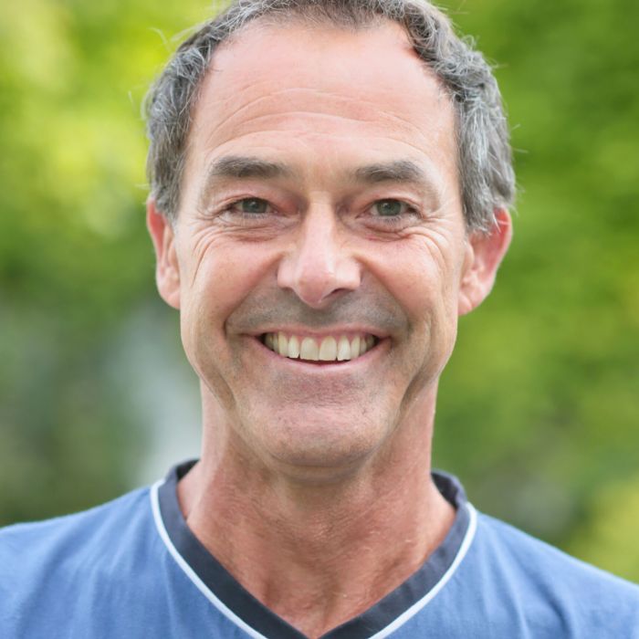 908a0230-scaled-700x700-2