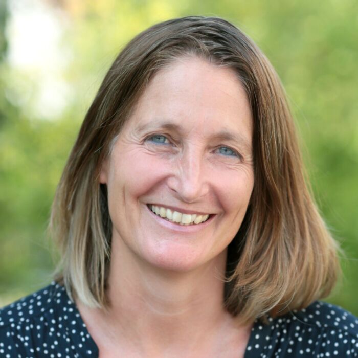 908a4831-e1614283639304-700x700-2